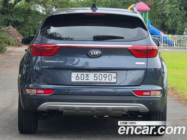 KIA SPORTAGE 2017 — 131 000 км, синий, Корея — под ключ — фото 9