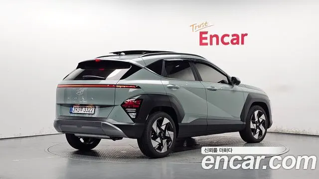 HYUNDAI KONA 2027 — 3 224 км, серебристо-серый, Корея — под ключ — фото 2
