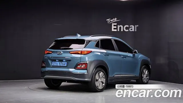 HYUNDAI KONA ELECTRIC 2019 — 164 095 км, синий, Корея — под ключ — фото 2