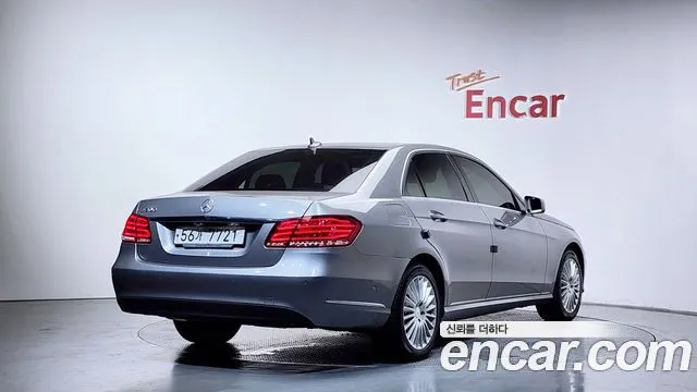 MERCEDES-BENZ E-CLASS W212 2014 — 117 007 км, серебристый, Корея — под ключ — фото 2
