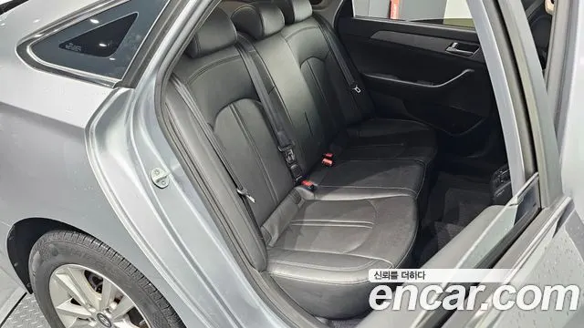 HYUNDAI SONATA 2015 — 158 489 км, серебристо-серый, Корея — под ключ — фото 11