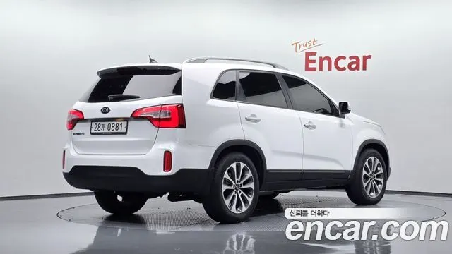 KIA SORENTO R 2014 — 107 366 км, белый, Корея — под ключ — фото 1