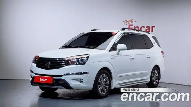 KGM KORANDO TURISMO 2016 — 90 340 км, белый, Корея — под ключ — фото 1