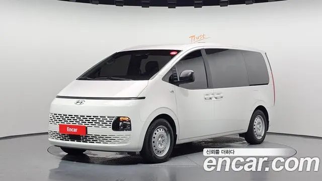 HYUNDAI STARIA — из Кореи под ключ