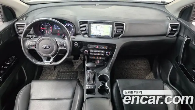 KIA SPORTAGE 2016 — 133 822 км, белый, Корея — под ключ — фото 7