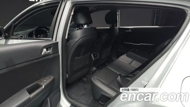 KIA SPORTAGE THE BOLD 2021 — 85 242 км, серебристо-серый, Корея — под ключ — фото 12