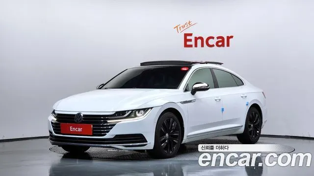 VOLKSWAGEN ARTEON 2019 — 85 768 км, белый, Корея — под ключ — фото 1