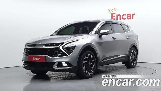 KIA SPORTAGE 2024 — 105 494 км, серебристо-серый, Корея — под ключ — фото 1