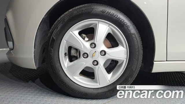 CHEVROLET SPARK 2016 — 117 336 км, белый-перламутр, Корея — под ключ — фото 5
