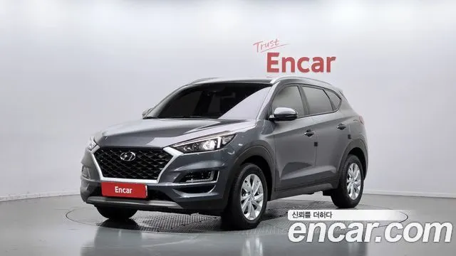 HYUNDAI TUCSON 2019 — 84 796 км, серый, Корея — под ключ — фото 1