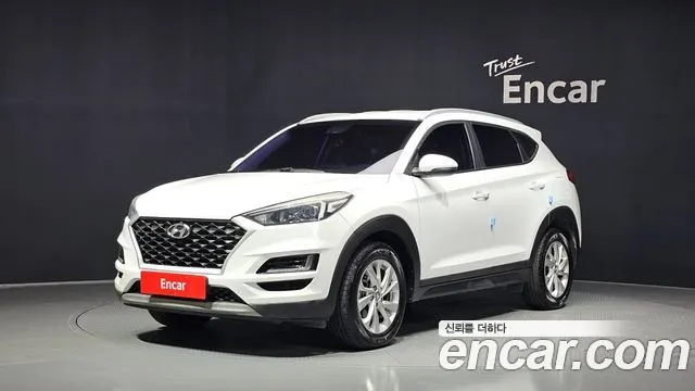 HYUNDAI TUCSON 2019 — 121 358 км, белый, Корея — под ключ — фото 1