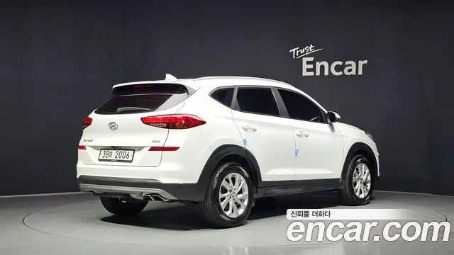 HYUNDAI TUCSON 2019 — 121 358 км, белый, Корея — под ключ — фото 2