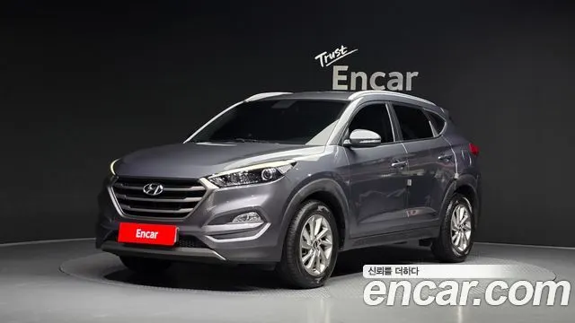 HYUNDAI TUCSON 2016 — 159 897 км, серый, Корея — под ключ — фото 1