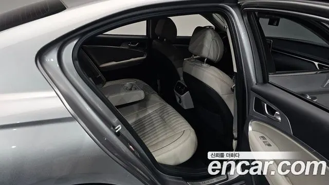 GENESIS G70 2019 — 94 369 км, серебристо-серый, Корея — под ключ — фото 12