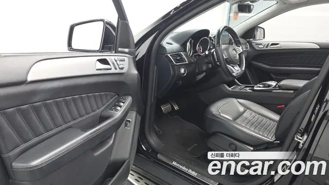 MERCEDES-BENZ GLE-CLASS W166 2018 — 135 340 км, чёрный, Корея — под ключ — фото 10