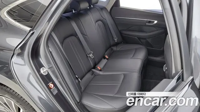HYUNDAI SONATA HYBRID 2023 — 27 405 км, серый, Корея — под ключ — фото 11