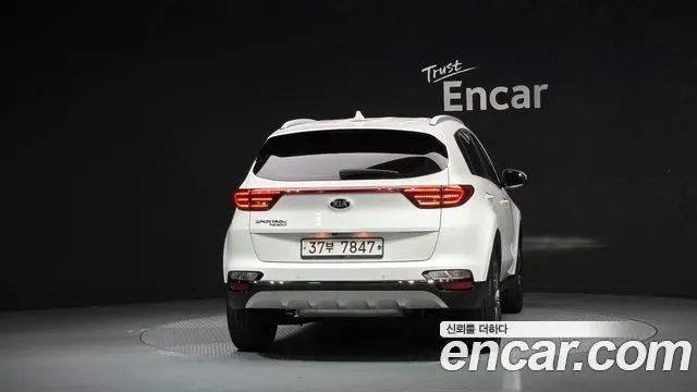 KIA SPORTAGE THE BOLD 2019 — 158 947 км, белый, Корея — под ключ — фото 4