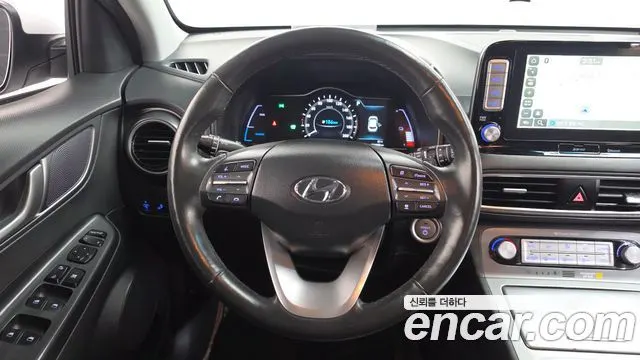 HYUNDAI KONA ELECTRIC 2019 — 156 033 км, белый, Корея — под ключ — фото 12