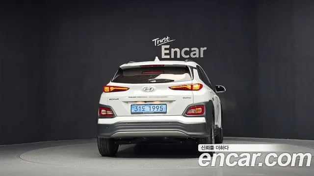 HYUNDAI KONA ELECTRIC 2020 — 127 197 км, белый, Корея — под ключ — фото 4