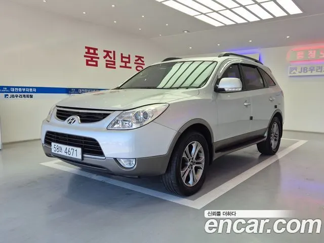 HYUNDAI VERACRUZ 2015 — 176 000 км, серебристый, Корея — под ключ — фото 1