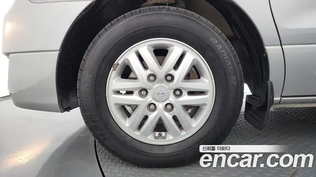 HYUNDAI GRAND STAREX 2017 — 182 723 км, серебристо-серый, Корея — под ключ — фото 5