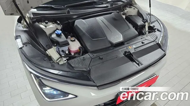 KIA EV6 2025 — 55 926 км, белый-перламутр, Корея — под ключ — фото 6