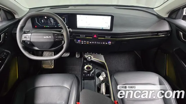 KIA EV6 2025 — 55 926 км, белый-перламутр, Корея — под ключ — фото 7