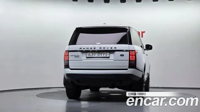 LAND ROVER RANGE ROVER 2016 — 98 980 км, белый, Корея — под ключ — фото 4