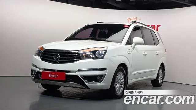 KGM KORANDO TURISMO 2017 — 212 532 км, белый, Корея — под ключ — фото 1