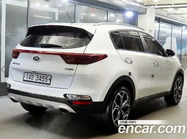 KIA SPORTAGE THE BOLD 2019 — 133 043 км, белый, Корея — под ключ — фото 3