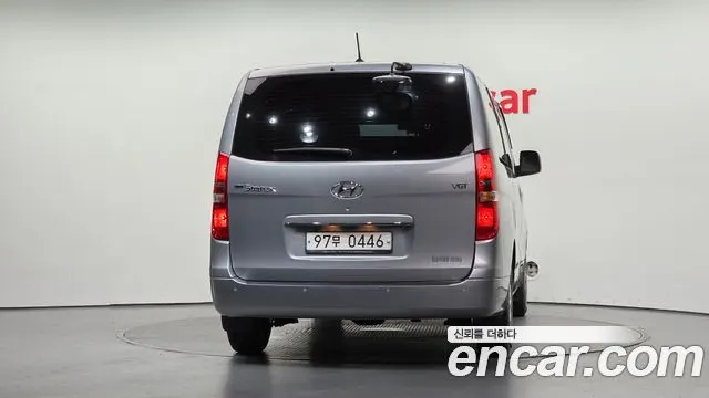 HYUNDAI GRAND STAREX 2019 — 190 981 км, серебристый, Корея — под ключ — фото 4
