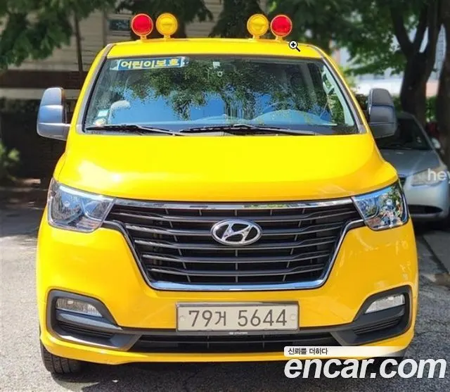 HYUNDAI GRAND STAREX 2019 — 81 473 км, жёлтый, Корея — под ключ — фото 1