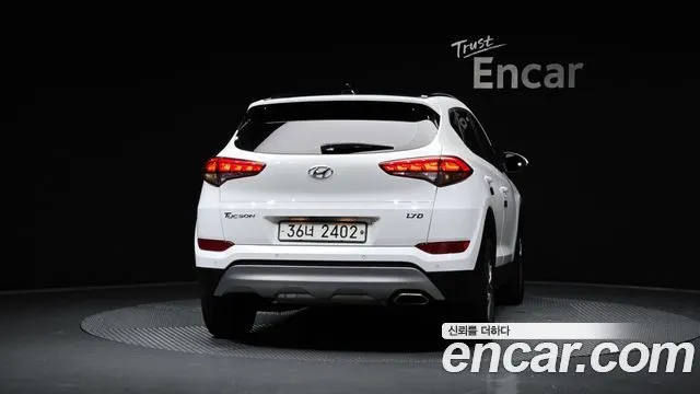 HYUNDAI TUCSON 2018 — 122 269 км, белый, Корея — под ключ — фото 4