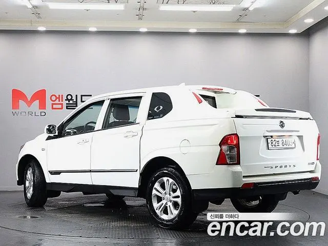 KGM KORANDO SPORTS 2016 — 137 793 км, белый, Корея — под ключ — фото 4