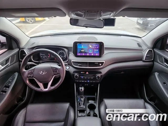HYUNDAI TUCSON 2019 — 86 379 км, белый, Корея — под ключ — фото 7