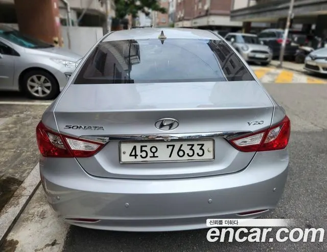 HYUNDAI SONATA 2011 — 79 000 км, серебристый, Корея — под ключ — фото 2