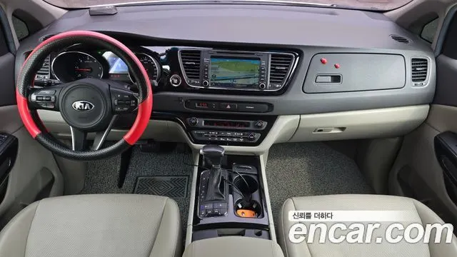 KIA CARNIVAL 2017 — 154 911 км, белый, Корея — под ключ — фото 7