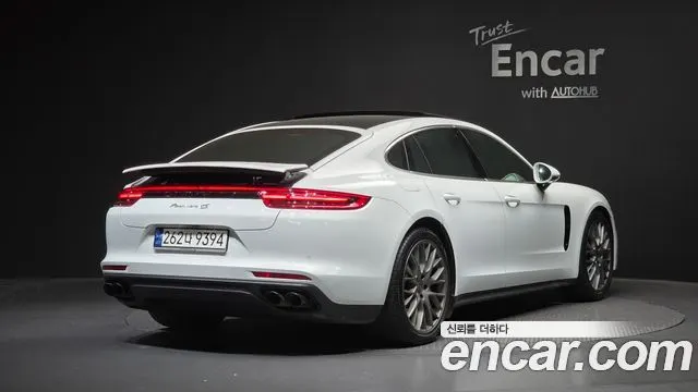 PORSCHE PANAMERA 2018 — 58 720 км, белый, Корея — под ключ — фото 1