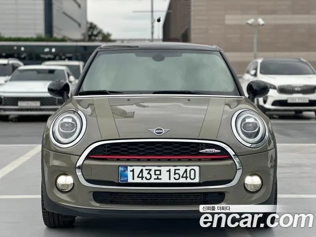 MINI COOPER D 2019 — 40 650 км, светло-золотистый, Корея — под ключ — фото 1
