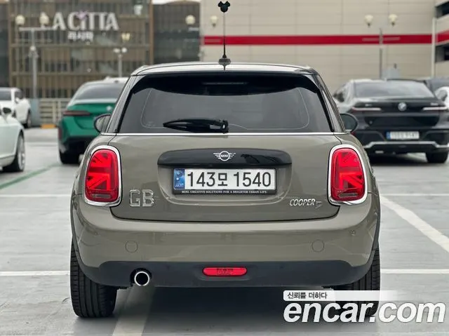 MINI COOPER D 2019 — 40 650 км, светло-золотистый, Корея — под ключ — фото 6