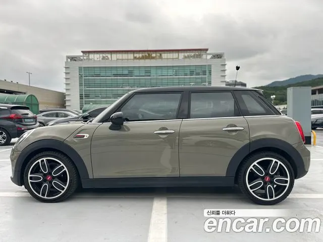MINI COOPER D 2019 — 40 650 км, светло-золотистый, Корея — под ключ — фото 8