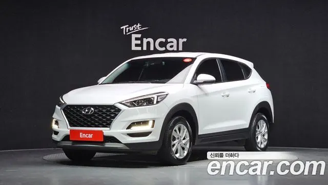 HYUNDAI TUCSON 2019 — 89 181 км, белый, Корея — под ключ — фото 1
