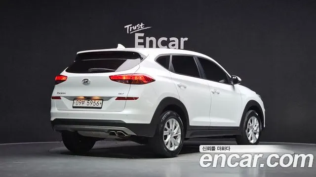 HYUNDAI TUCSON 2019 — 89 181 км, белый, Корея — под ключ — фото 2