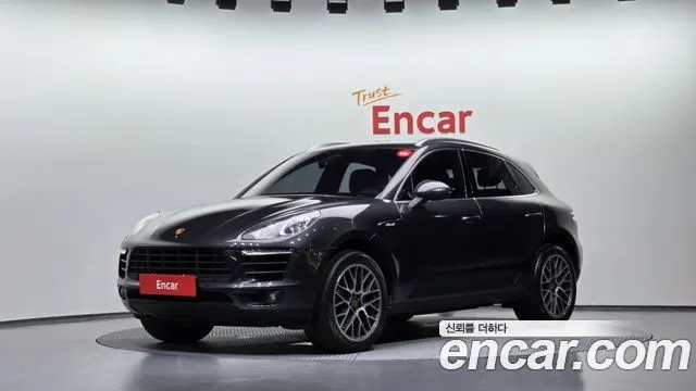 PORSCHE MACAN 2017 — 78 300 км, серый, Корея — под ключ — фото 1
