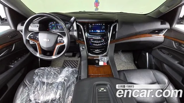 CADILLAC ESCALADE 2018 — 81 510 км, белый, Корея — под ключ — фото 7
