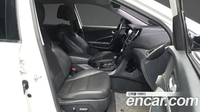 HYUNDAI MAXCRUZ 2017 — 131 568 км, белый, Корея — под ключ — фото 11