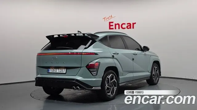 HYUNDAI KONA HYBRID 2025 — 18 664 км, зелёный, Корея — под ключ — фото 2
