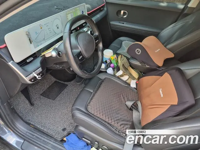 HYUNDAI IONIQ 5 2024 — 139 000 км, серебристо-серый, Корея — под ключ — фото 9