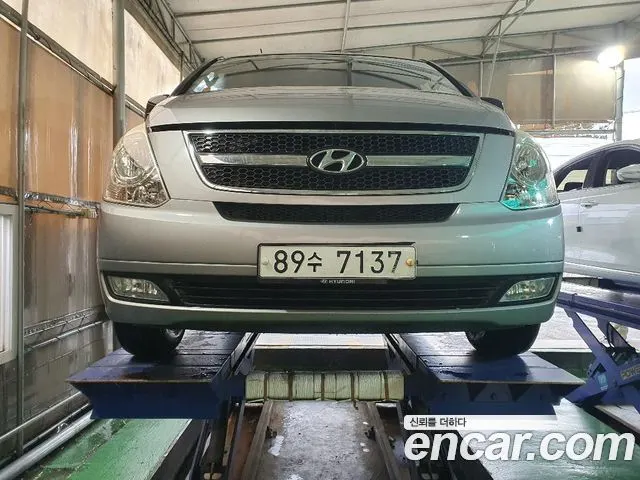 HYUNDAI GRAND STAREX 2013 — 166 549 км, серебристо-серый, Корея — под ключ — фото 7