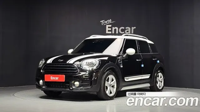 MINI COOPER D COUNTRYMAN 2017 — 96 607 км, чёрный, Корея — под ключ — фото 1